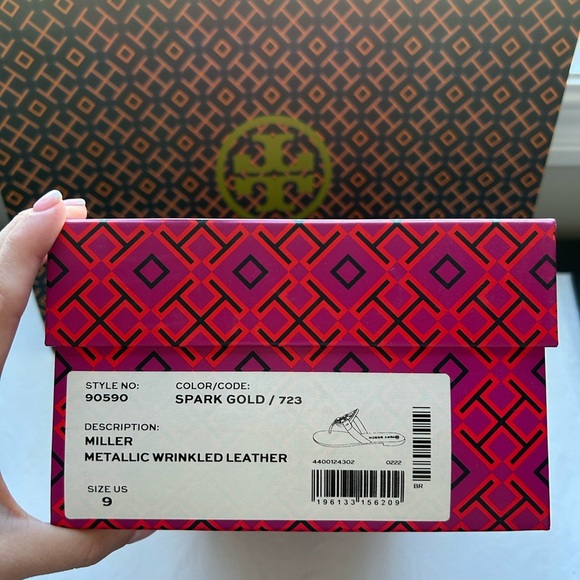 Tory Burch Miller Soft Metallic Wrinkled Leather Sandals Size 9 - Picture 12 of 12